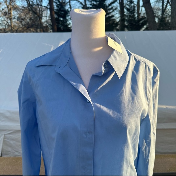 Foxcroft Wrinkle Free Light Blue Button-Up Shirt 8 NWT - Picture 3 of 13